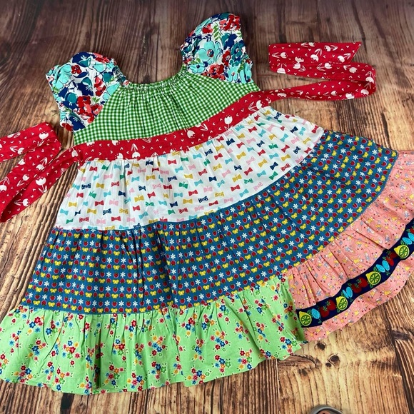 knee length dresses for ladies 1930's Peasant Dress Tiny Flowers, Puff Sleeves, Full Tiered Skirt | C